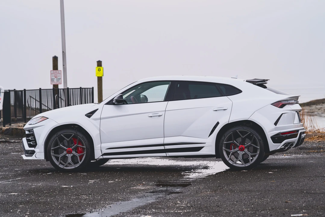 2019 Lamborghini Urus - Image 22 of 31