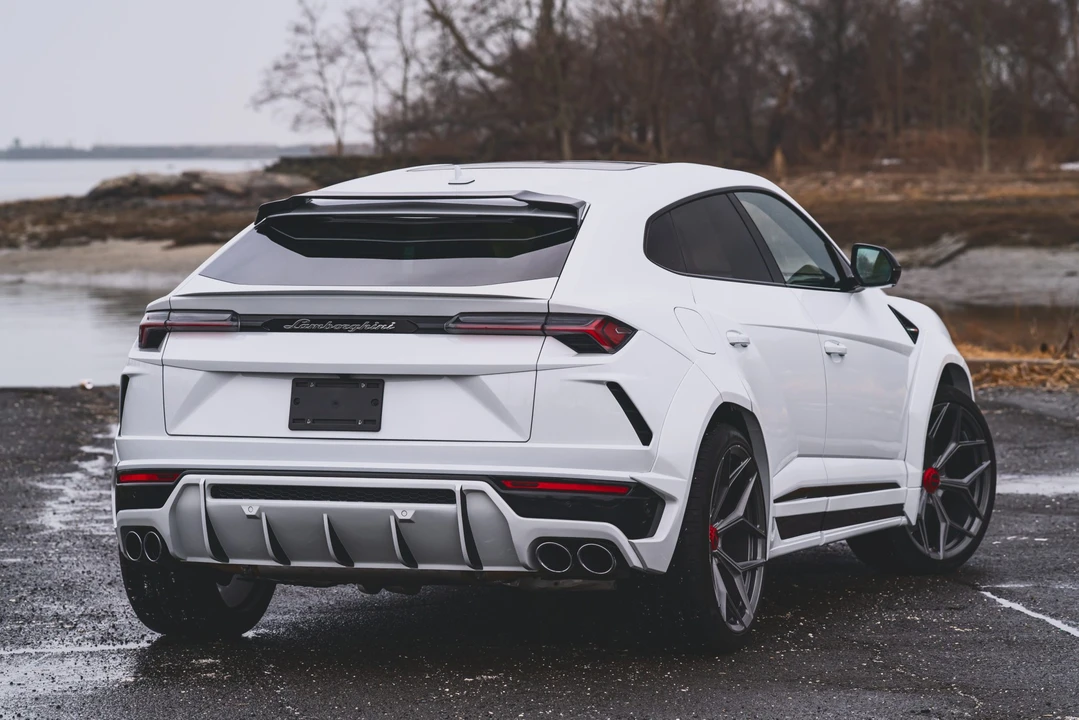 2019 Lamborghini Urus - Image 28 of 31