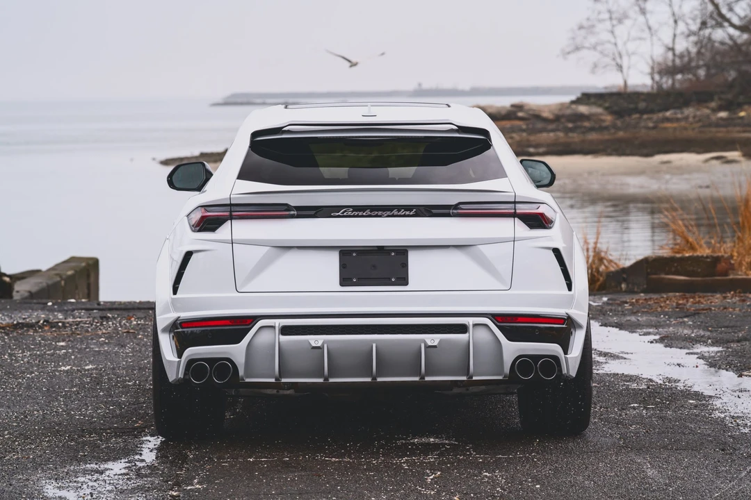 2019 Lamborghini Urus - Image 27 of 31