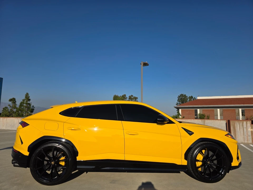 2019 Lamborghini Urus - Image 6 of 31