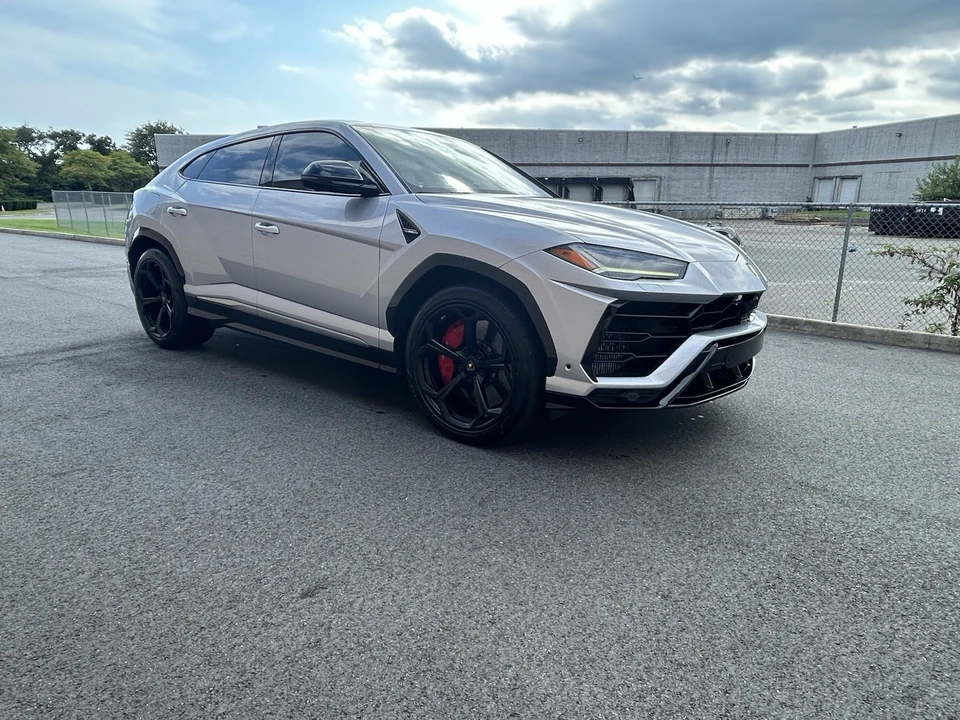 2019 Lamborghini Urus - Image 3 of 24