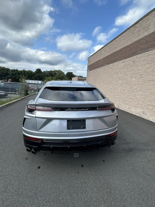 2019 Lamborghini Urus - Image 5 of 24