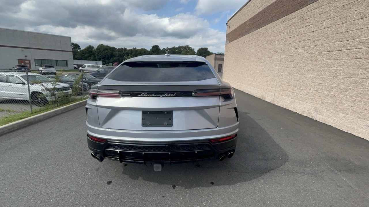 2019 Lamborghini Urus - Image 24 of 24