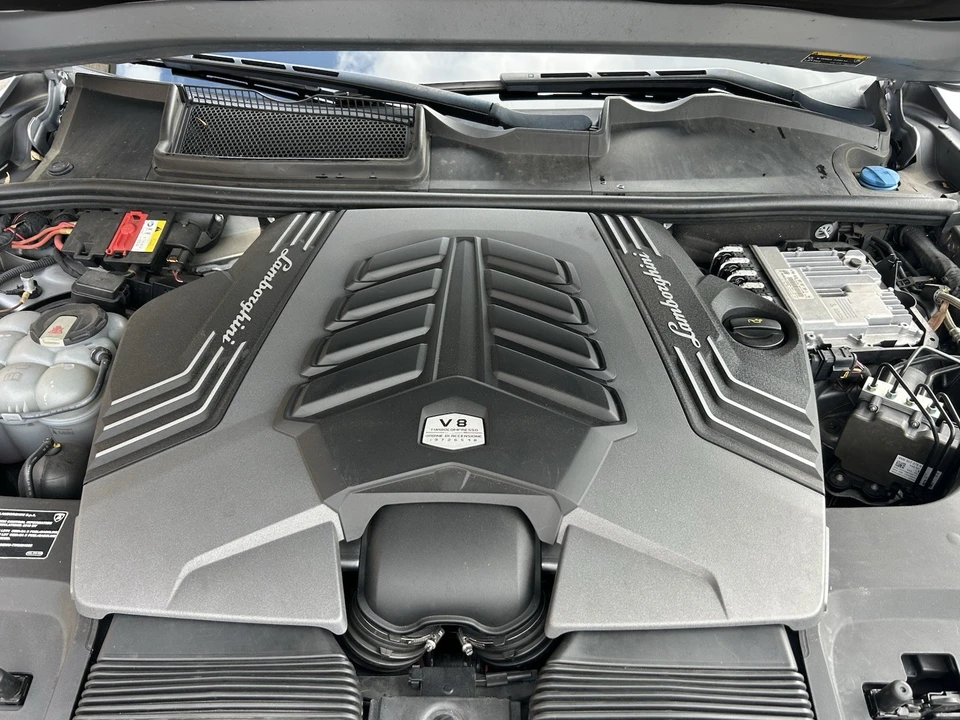 2019 Lamborghini Urus - Image 16 of 24