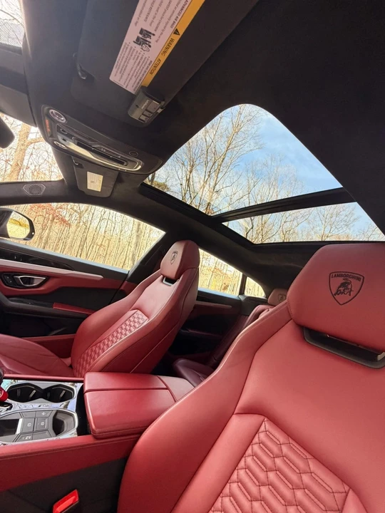 2019 Lamborghini Urus - Image 9 of 12