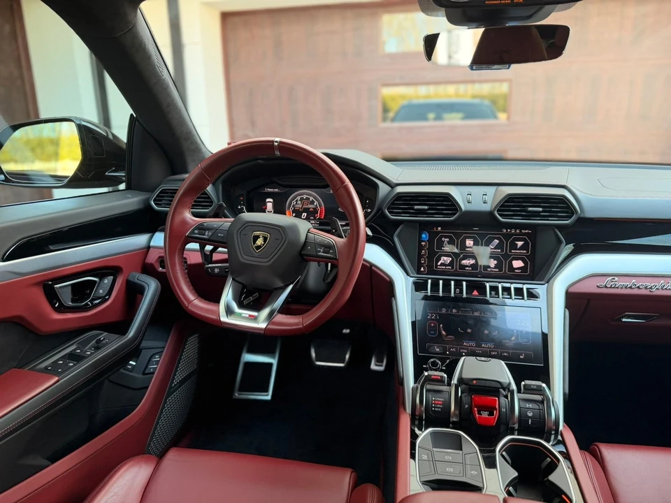 2019 Lamborghini Urus - Image 7 of 12