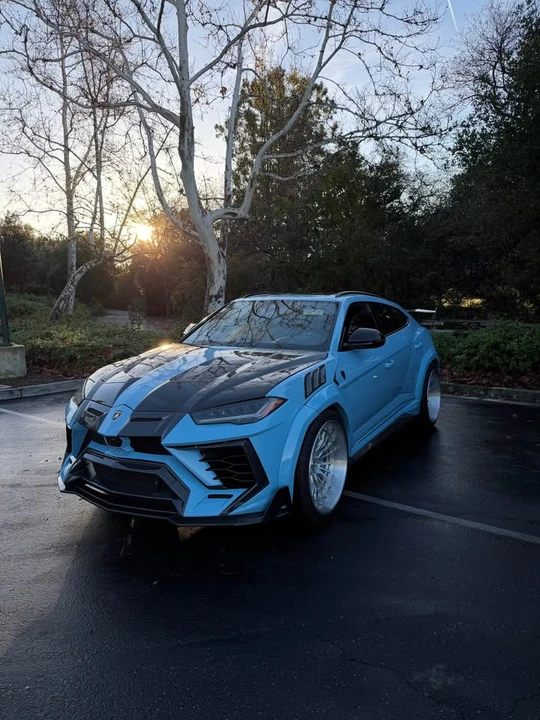 2019 Lamborghini Urus - Image 3 of 4
