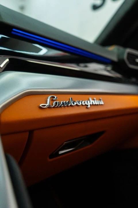 2019 Lamborghini Urus - Image 16 of 20