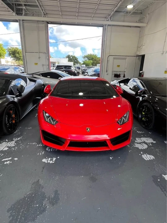 2019 Lamborghini Huracan LP580-2 - Image 2 of 5