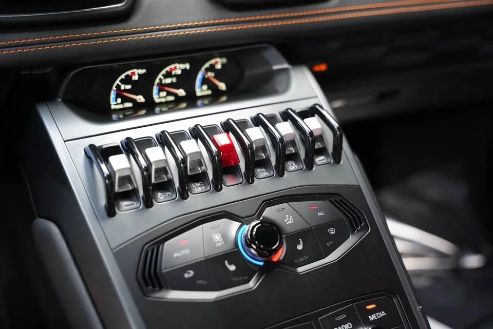 2019 Lamborghini Huracan LP580-2 - Image 17 of 17