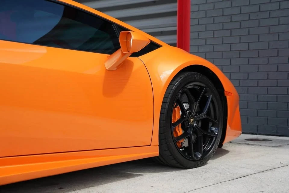 2019 Lamborghini Huracan LP580-2 - Image 12 of 17