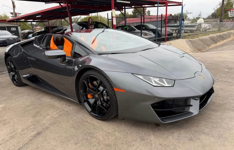 2019 Lamborghini Huracan LP580-2 - Image 2 of 20