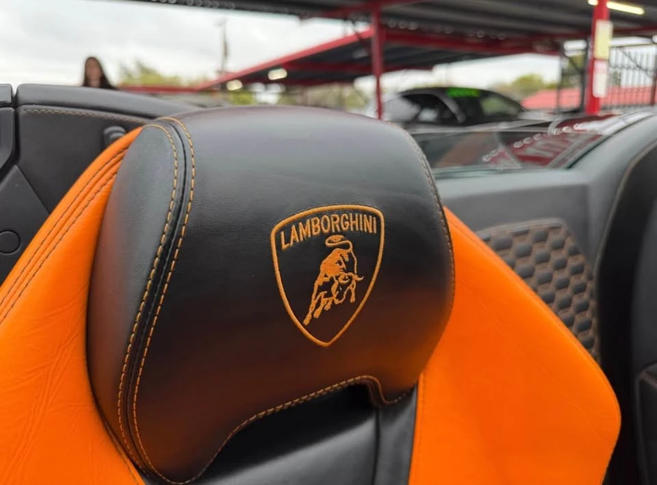 2019 Lamborghini Huracan LP580-2 - Image 12 of 20