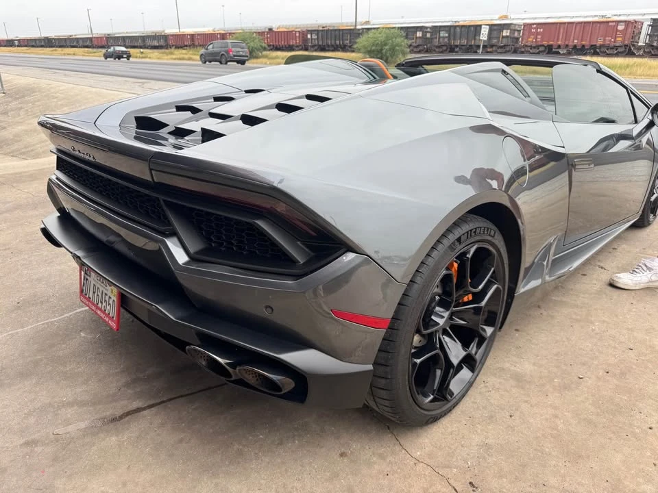 2019 Lamborghini Huracan LP580-2 - Image 8 of 16