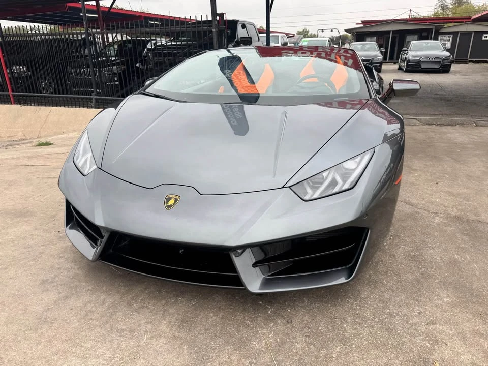 2019 Lamborghini Huracan LP580-2 - Image 2 of 16