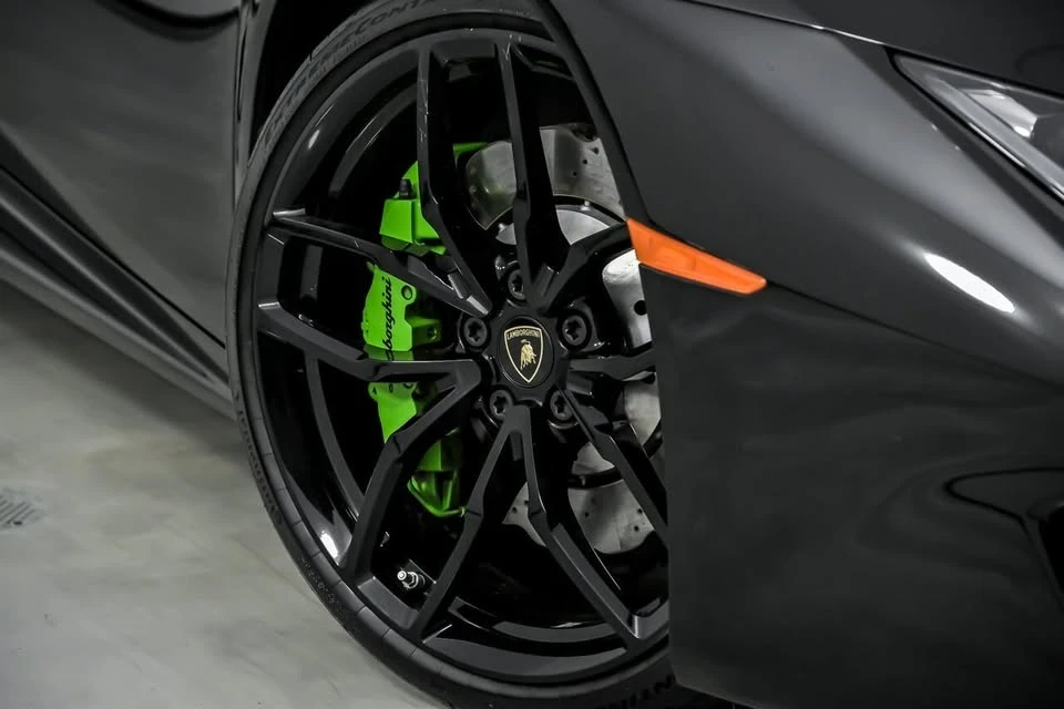 2019 Lamborghini Huracan LP580-2 - Image 4 of 20