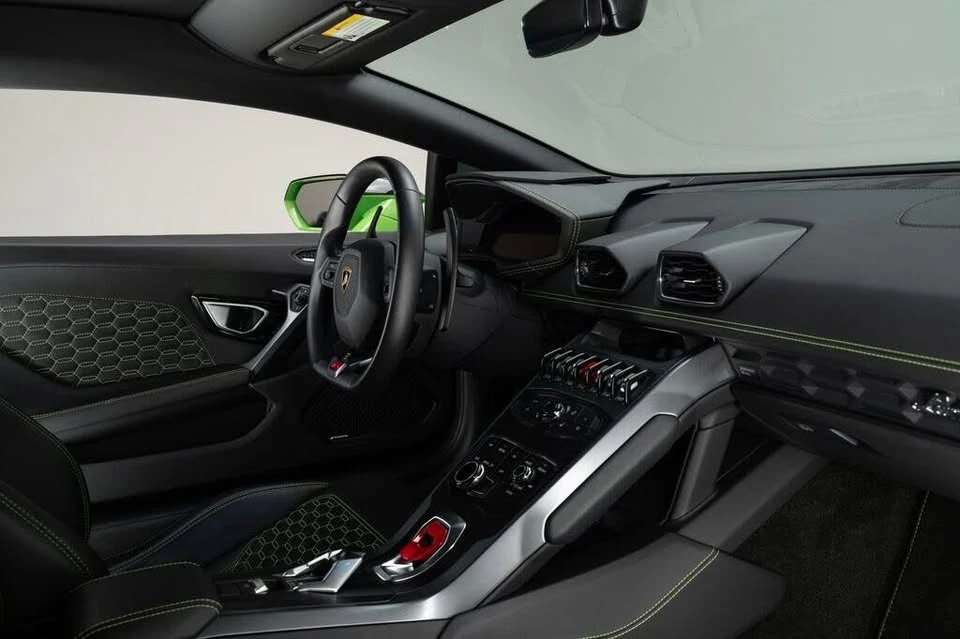 2019 Lamborghini Huracan LP580-2 - Image 9 of 14