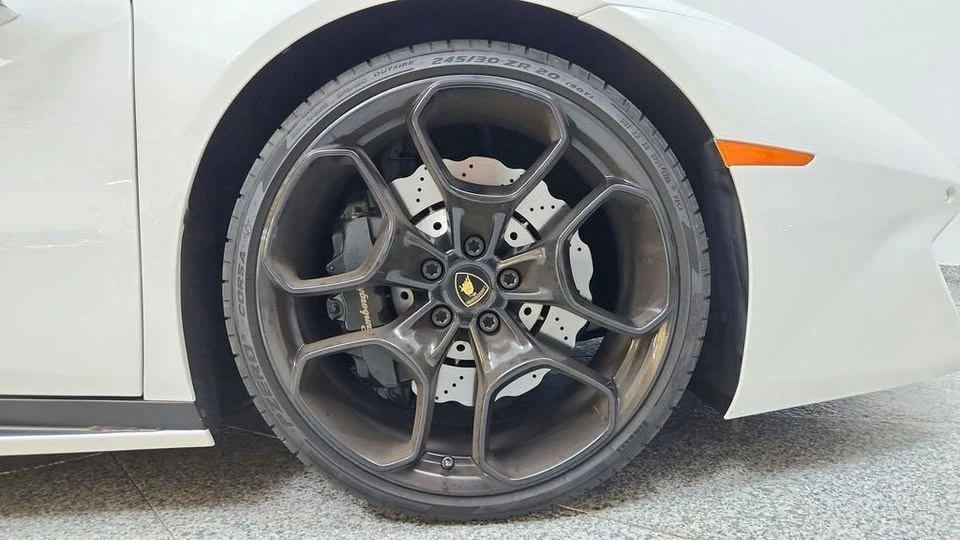 2019 Lamborghini Huracan LP580-2 - Image 14 of 20