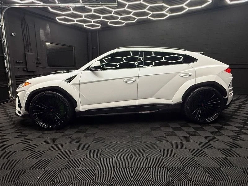 2019 Lamborghini Urus - Image 7 of 19