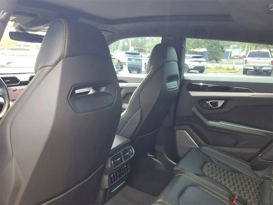 2019 Lamborghini Urus - Image 15 of 20