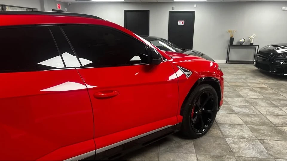 2019 Lamborghini Urus - Image 7 of 10