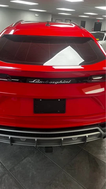 2019 Lamborghini Urus - Image 4 of 10