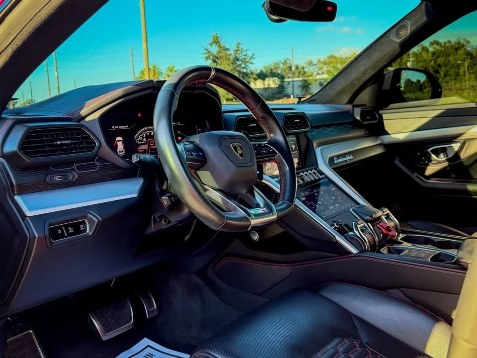 2019 Lamborghini Urus - Image 8 of 15