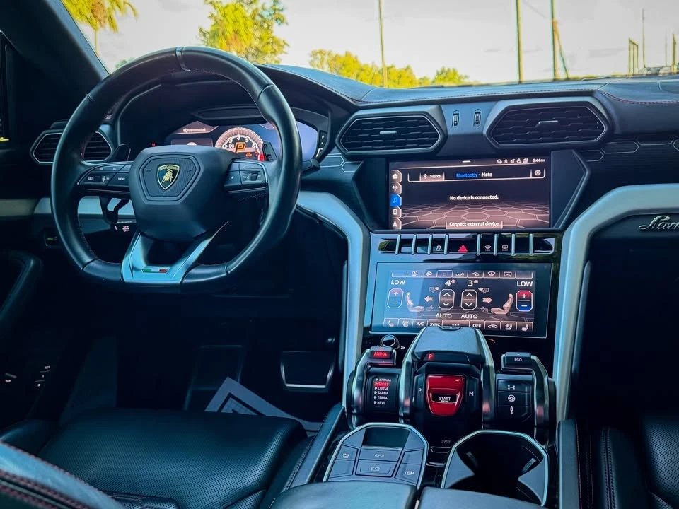 2019 Lamborghini Urus - Image 9 of 16