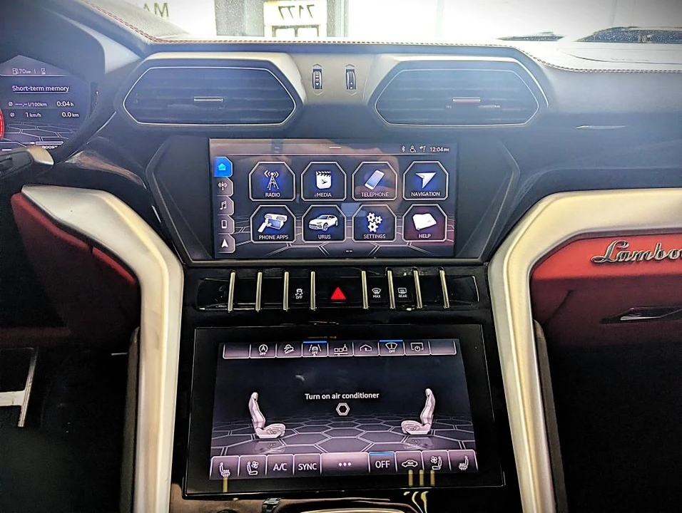 2019 Lamborghini Urus - Image 11 of 13