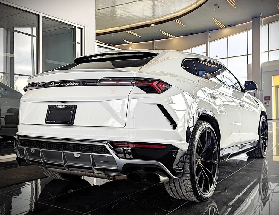 2019 Lamborghini Urus - Image 5 of 13