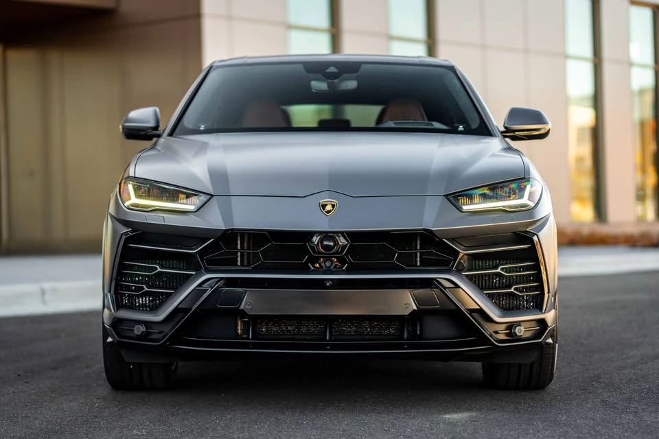 2019 Lamborghini Urus - Image 8 of 20