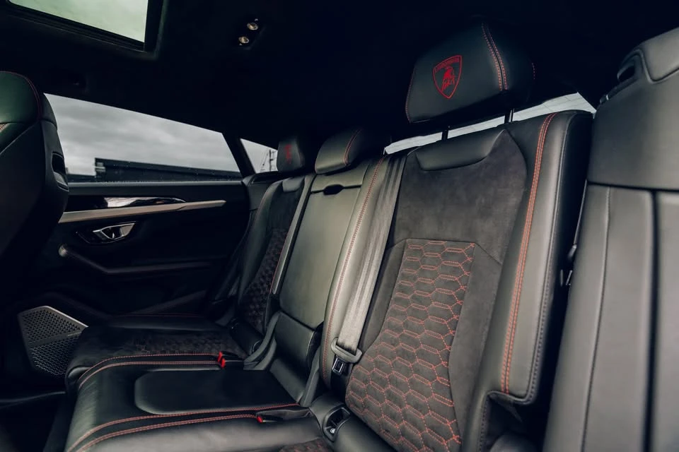 2019 Lamborghini Urus - Image 18 of 18