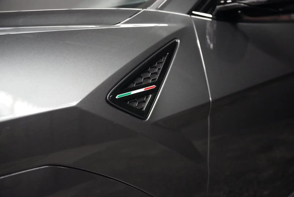 2019 Lamborghini Urus - Image 7 of 20
