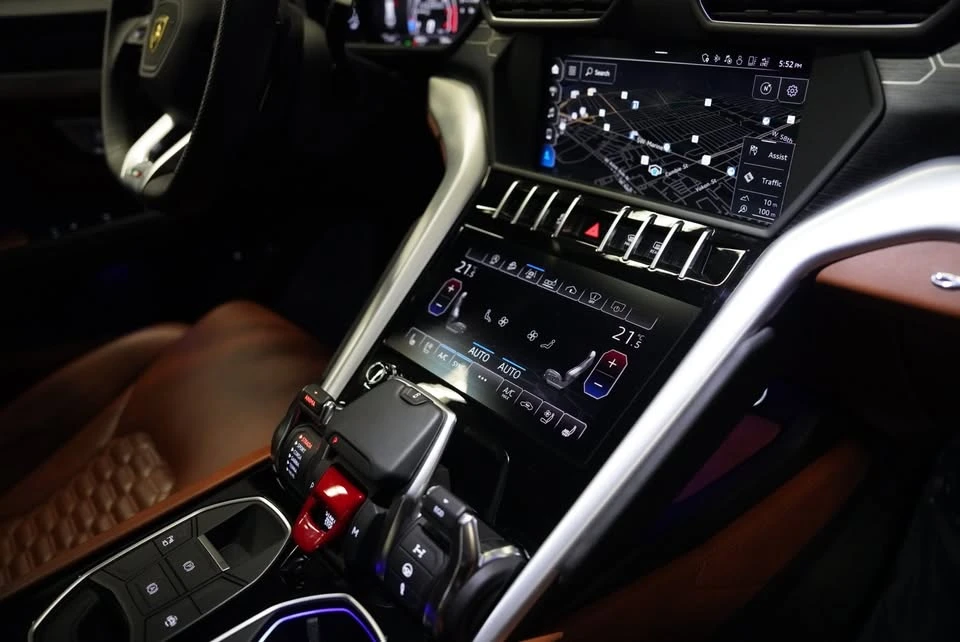 2019 Lamborghini Urus - Image 18 of 20