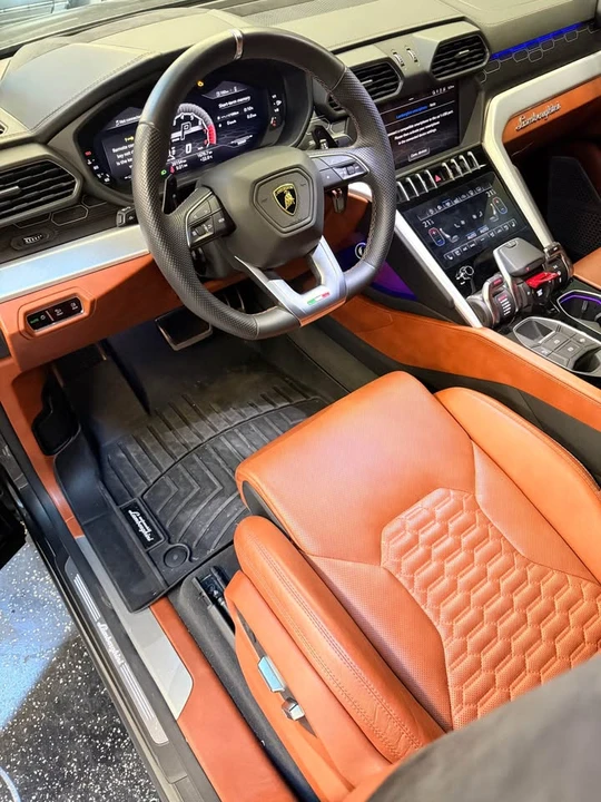 2019 Lamborghini Urus - Image 19 of 20