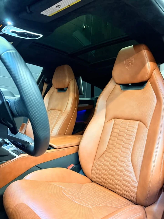 2019 Lamborghini Urus - Image 18 of 20