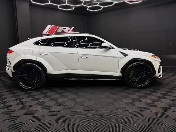 2019 Lamborghini Urus - Image 4 of 17