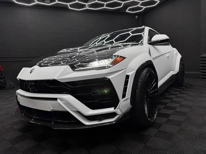 2019 Lamborghini Urus - Image 3 of 17