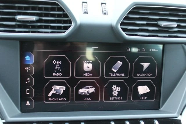 2019 Lamborghini Urus - Image 16 of 20