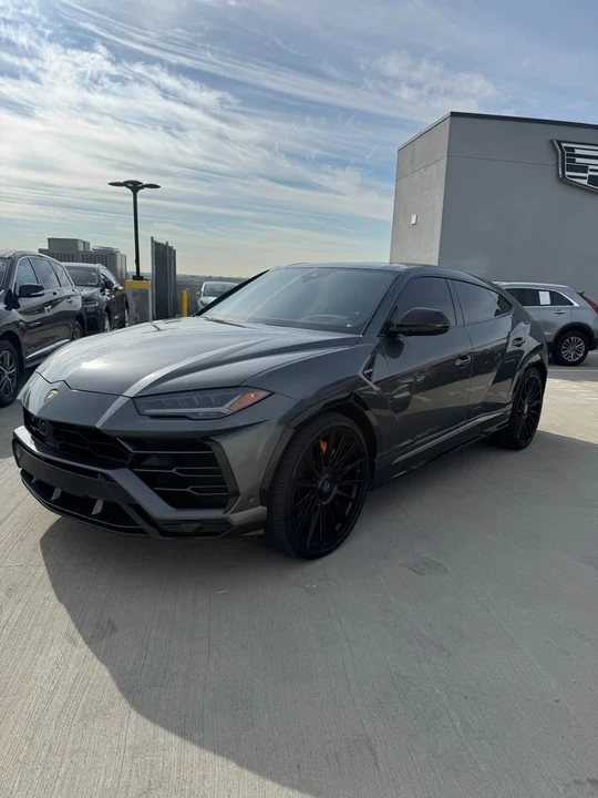 2019 Lamborghini Urus - Image 3 of 20