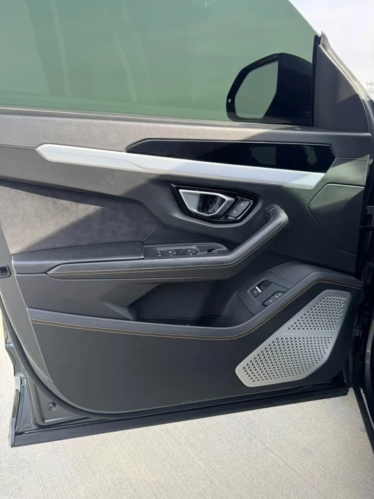 2019 Lamborghini Urus - Image 12 of 20
