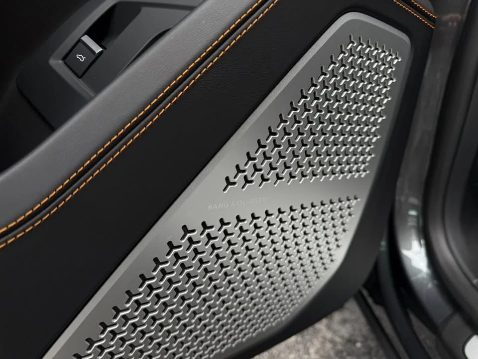 2019 Lamborghini Urus - Image 17 of 19