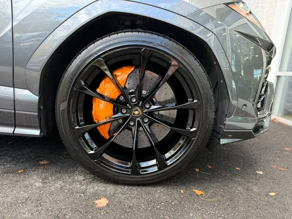 2019 Lamborghini Urus - Image 6 of 19