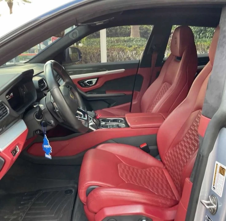 2019 Lamborghini Urus - Image 7 of 14