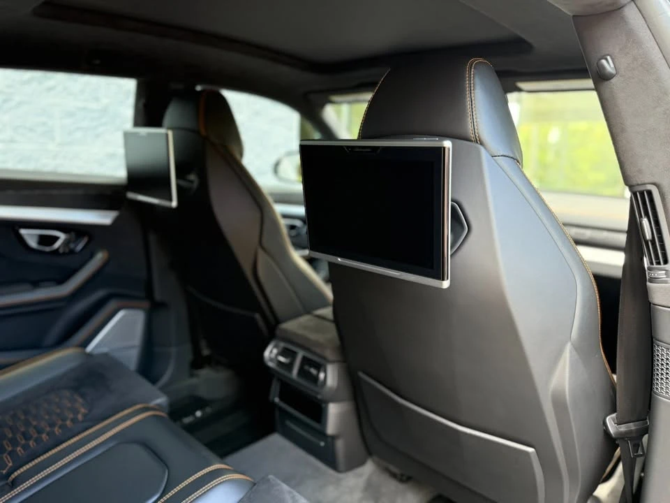 2019 Lamborghini Urus - Image 9 of 19