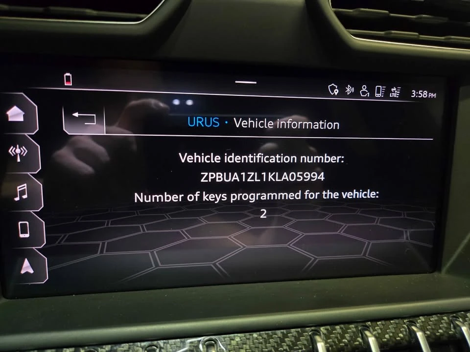 2019 Lamborghini Urus - Image 13 of 14