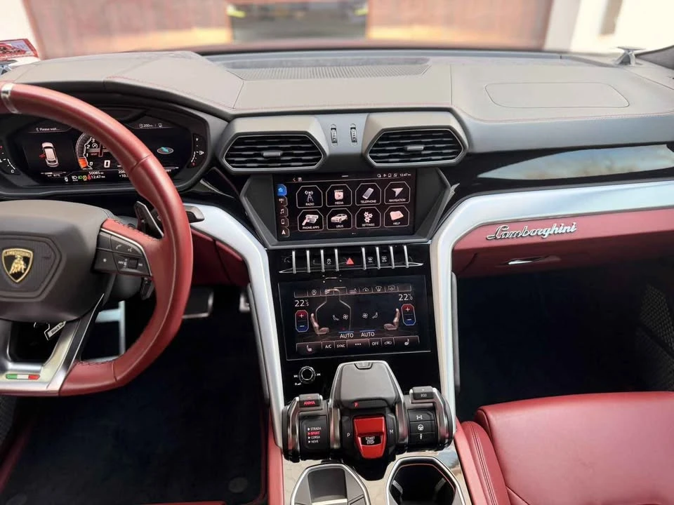 2019 Lamborghini Urus - Image 10 of 20