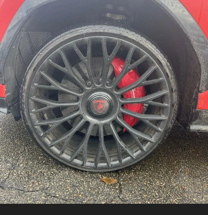 2019 Lamborghini Urus - Image 16 of 16