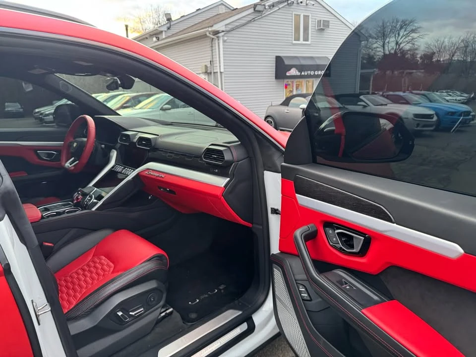 2019 Lamborghini Urus - Image 12 of 16