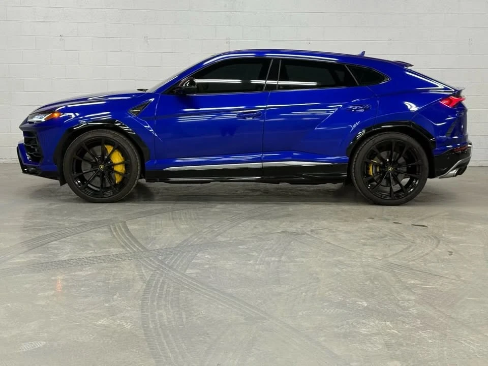 2019 Lamborghini Urus - Image 2 of 20